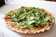 Restaurant Pizzeria Etna food