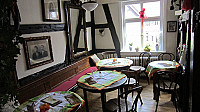 Cafe La Boheme inside
