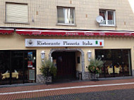 Ristorante Pizzeria Italia outside