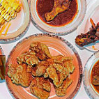 Ayam Goreng Mak Leha food