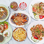 Kedai Makan Acap Stations food