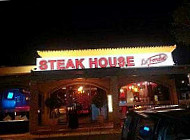 La Fondue Steak House outside