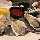 Shucks Tavern Oyster food