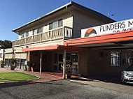 Flinders Motel On Main outside