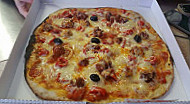 Pizza Bella Sicilia food