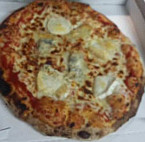Dino's Pizza food