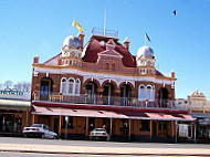 The York Hotel outside