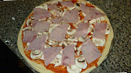 Pizza Bonici food