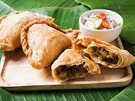 Karipap Panas Beserah food