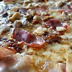 Pizzeria Parandu food