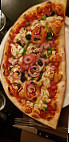 La Pizza food