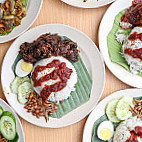 Nasi Lemak Warung Fazlin inside