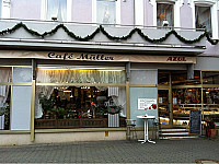 Café Müller inside