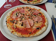 Trattoria Pizzeria Italiano Vero food