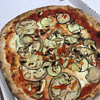 Pizzeria Ovvio food