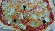 Enzo Mio Pizza food