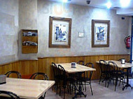 Cafeteria Lovaina inside