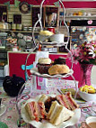 Carole's Cupcakes Bakery And More food