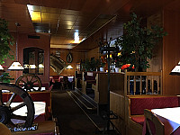 EL NIGO Steakhaus inside