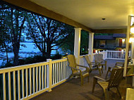 Silver Birches Waterfront Resort outside