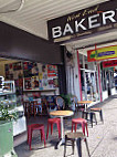 West End Bakery outside