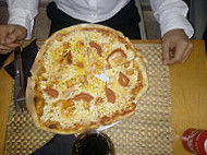 Pateo Das Pizzas food