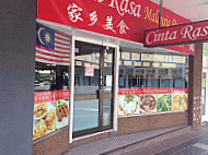 Cinta Rasa Malaysia outside