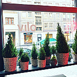 Café Oliv outside