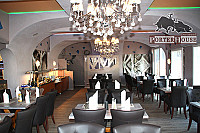 Steakhaus Mediteran inside