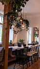 Café Flora inside
