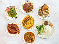 Nasi Melayu Mak Teh Jelutong food