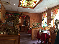 Shanghai China Restaurant inside