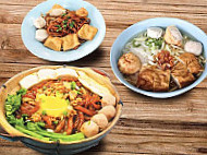 Madam Choo Noodle Lucky 6) food