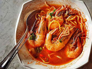 Mee Udang Mak Chili food