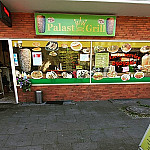 Palast Grill outside