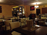PORO Restaurant Bar Lounge food