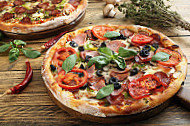 Pizzeria Ristorante Quattro food