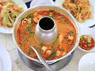 Tuan Poh Fasia Tom Yam food