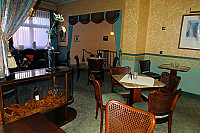 Café Schneider inside