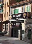 El Caney Burger inside