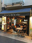 Cafe De La Vila inside