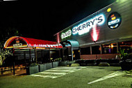 Cherry's Club Avignon outside