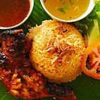 Nasi Tomato Ayam Percik Azmy food