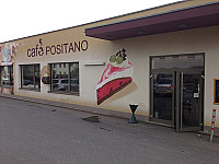 Café Positano outside