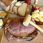 Le Crabe Marteau food