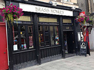 The Brass Monkey outside