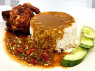 Nasi Kukus Ayam Rempah food