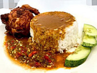 Nasi Kukus Ayam Rempah food