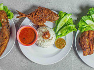 Nasi Kukus Ellya food