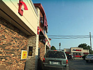 Wendy's outside